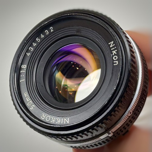 Nikon nikkor 1 8 - nikon, mm